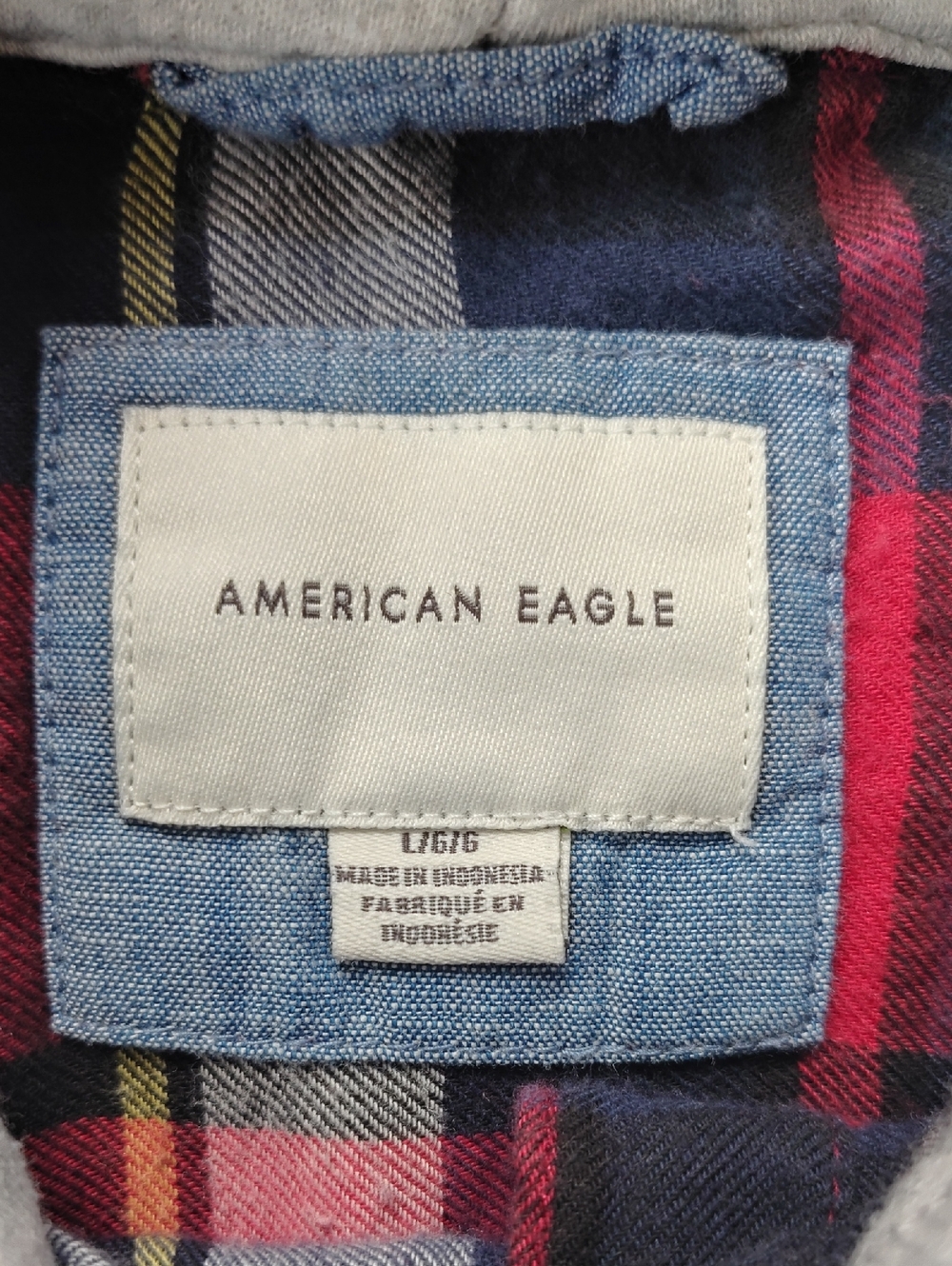 American Eagle Red White & Blue Plaid Hooded Cropped Button Up Shirt Size Large - Picture 6 of 10